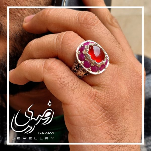 انگشتر نقره دست ساز مردانه عقیق یمنی طبیعی با مخراج کاری یاقوت طبیعی - جواهری رضوی